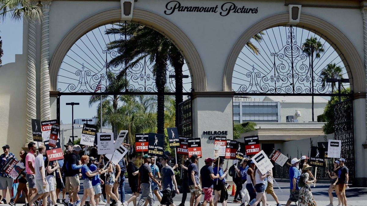 Hollywood encara el final de la vaga de guionistes