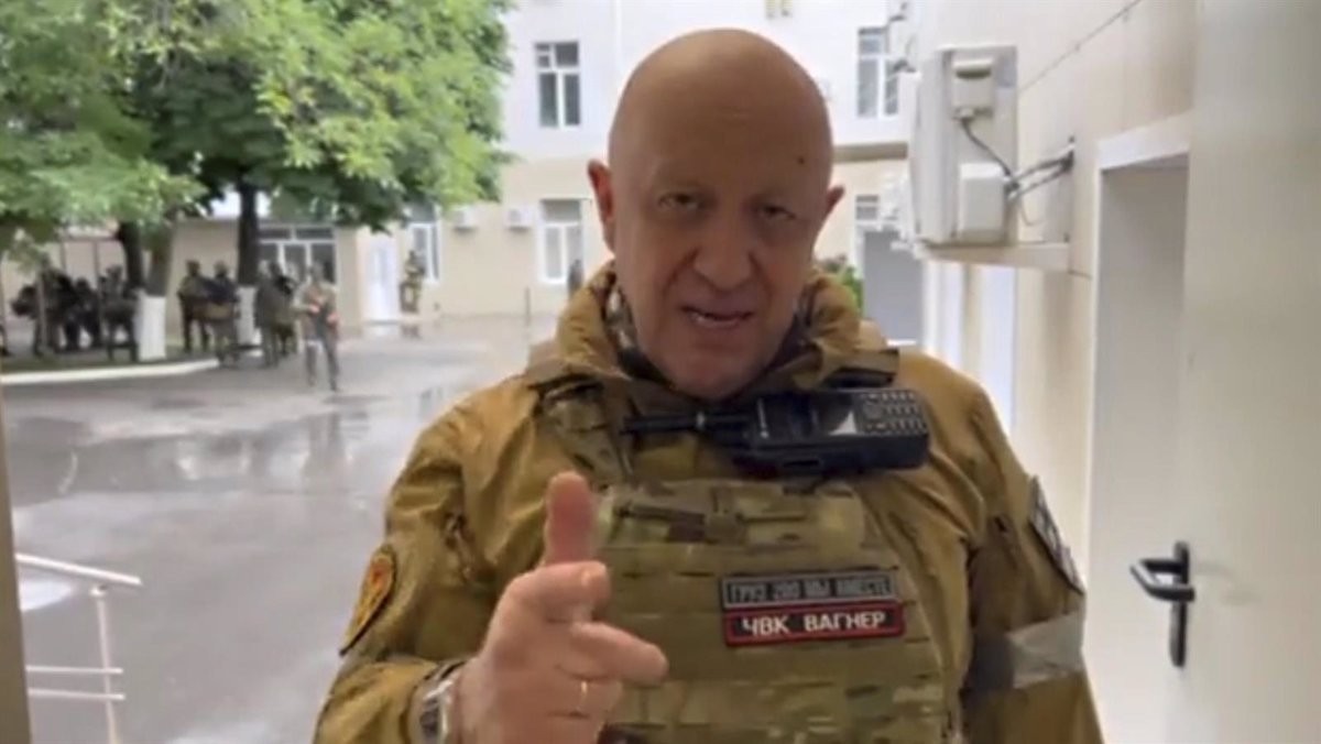 El cap de Wagner viu tancat en un hotel sense finestres de Minsk «perquè no el matin»