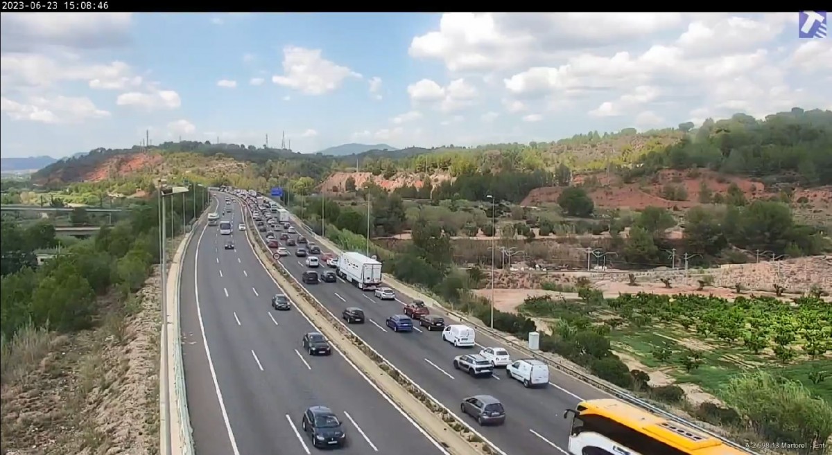 Consulta l'estat del trànsit en l'operació tornada de l'estiu