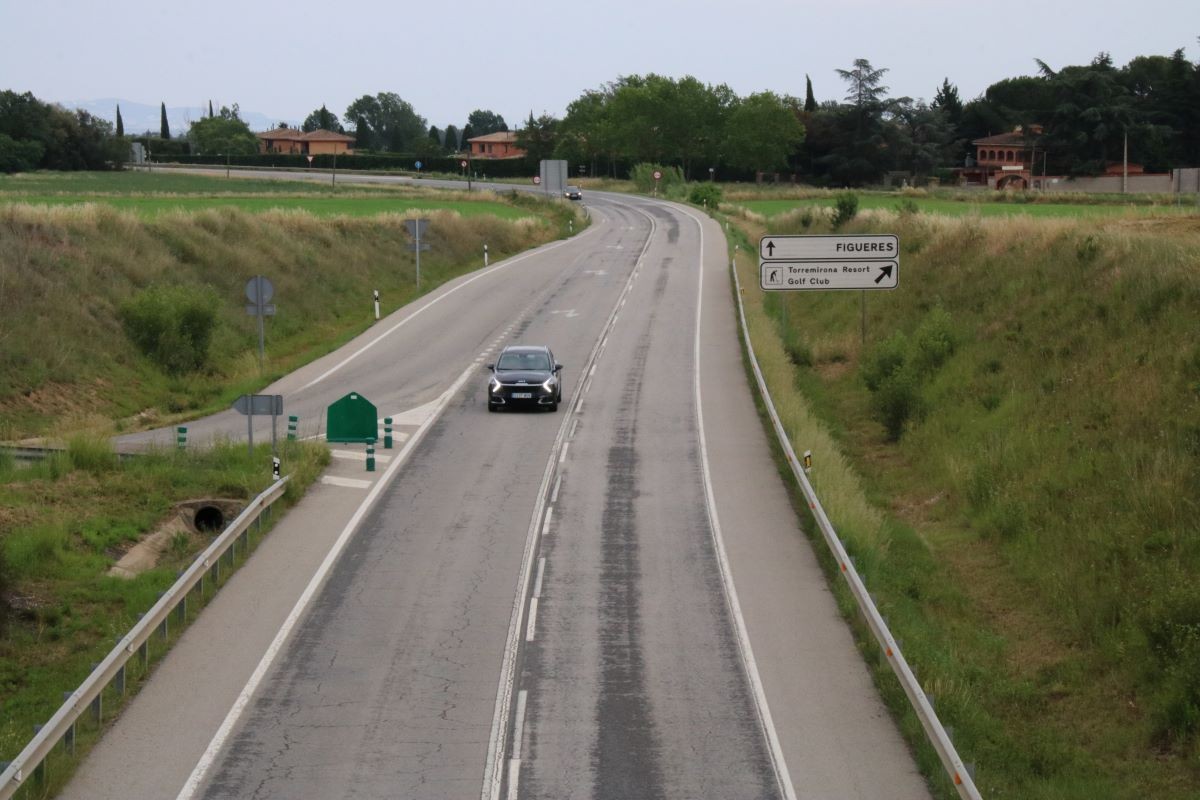 Mor la menor ferida crítica en un xoc frontal a l'Alt Empordà diumenge