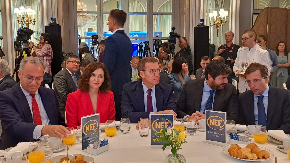 Feijóo assegura que amb el suport a Collboni «ha guanyat Espanya»