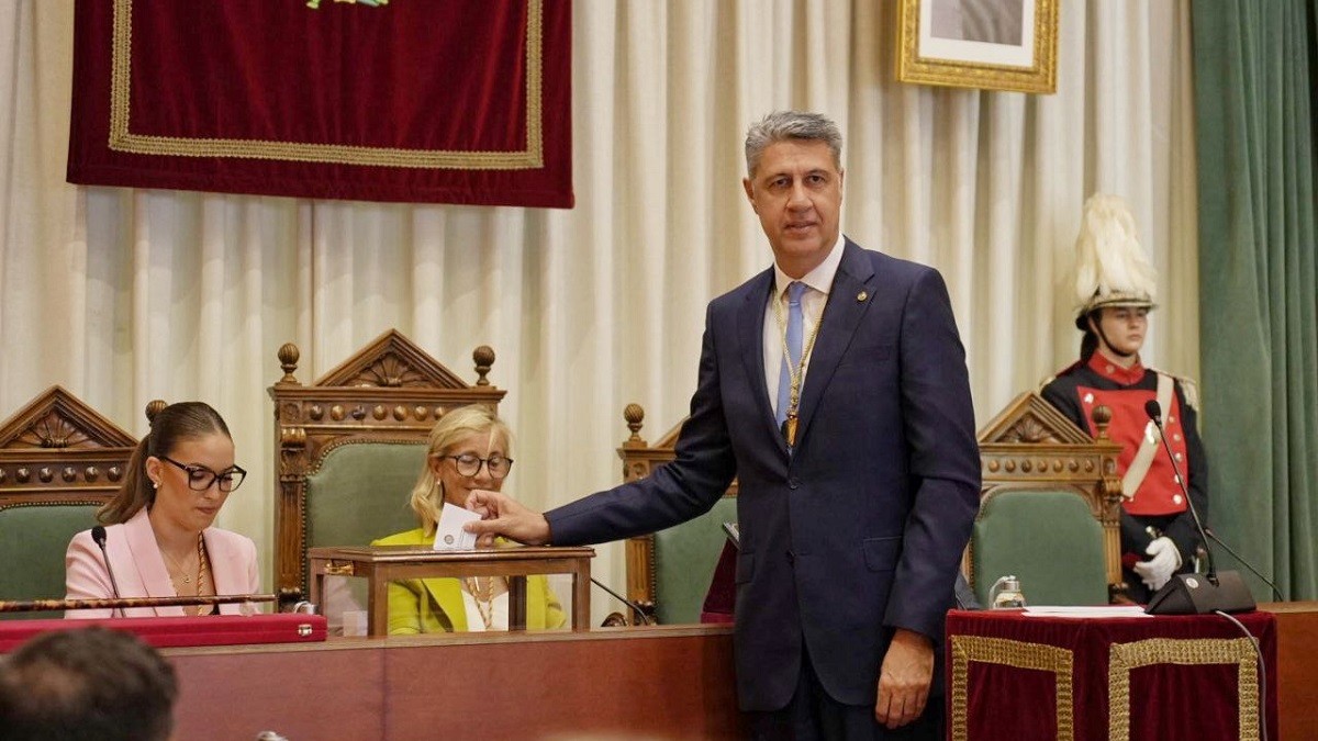 Albiol rebutja reallotjar famílies del bloc Venus i proposa que vagin on viu Pere Aragonès