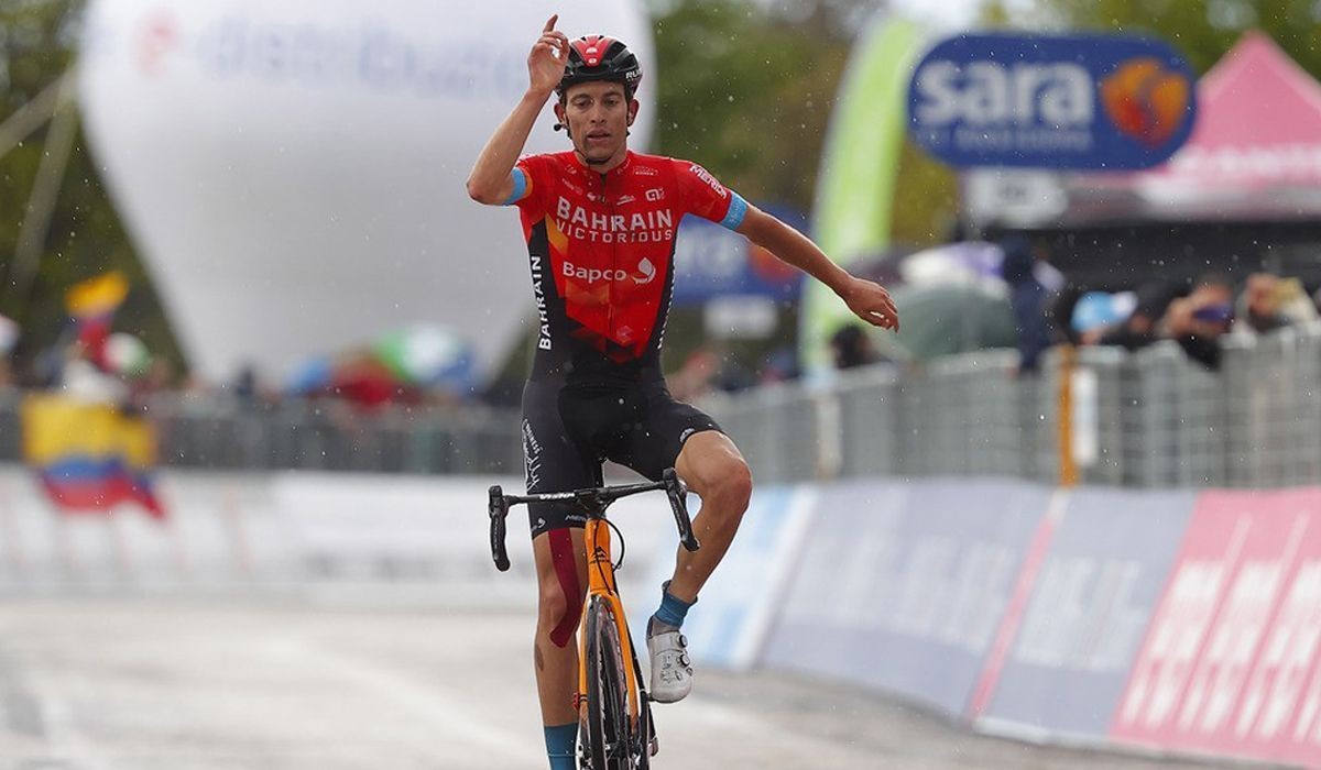 Mor el ciclista Gino Mäder als 26 anys després de caure per un barranc durant la Volta a Suïssa