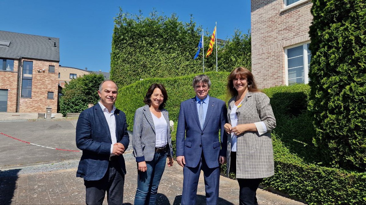 Anna Erra es troba amb Puigdemont a Waterloo i es compromet perquè pugui tornar «lliure»