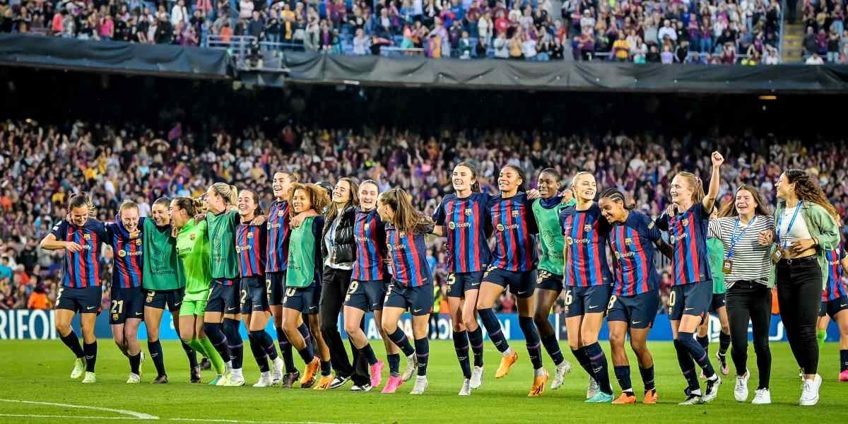El Barça femení rep la Medalla d'Honor d'or del Parlament