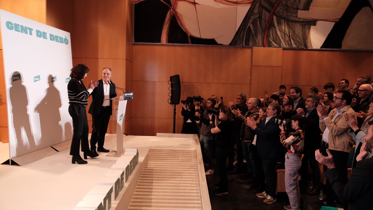 Jordi Turull agraeix la tasca d'Anna Erra a l'Ajuntament de Vic. - Adrià Costa Rifà