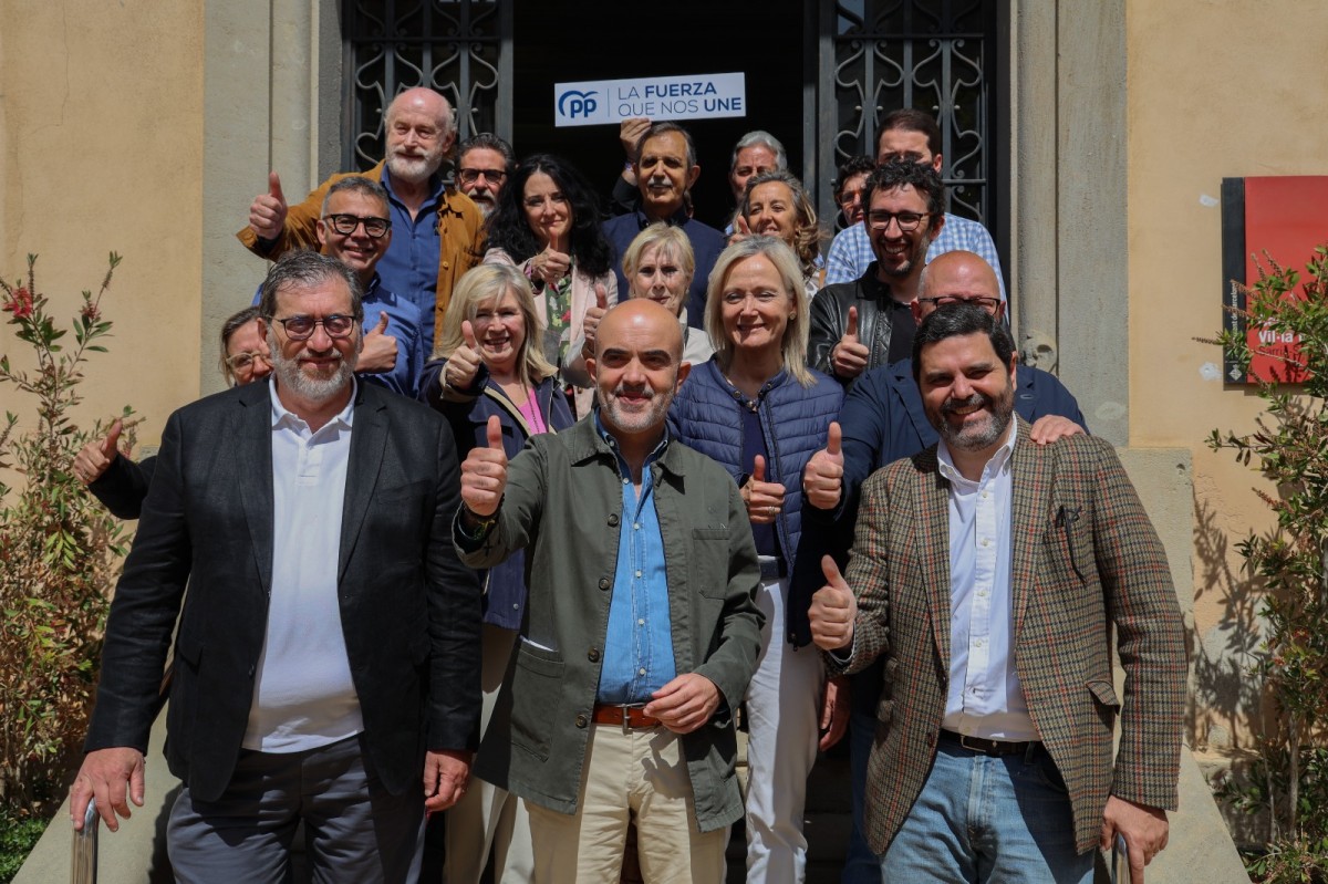 Catorze exdirigents de Ciutadans demanen el vot per a Daniel Sirera