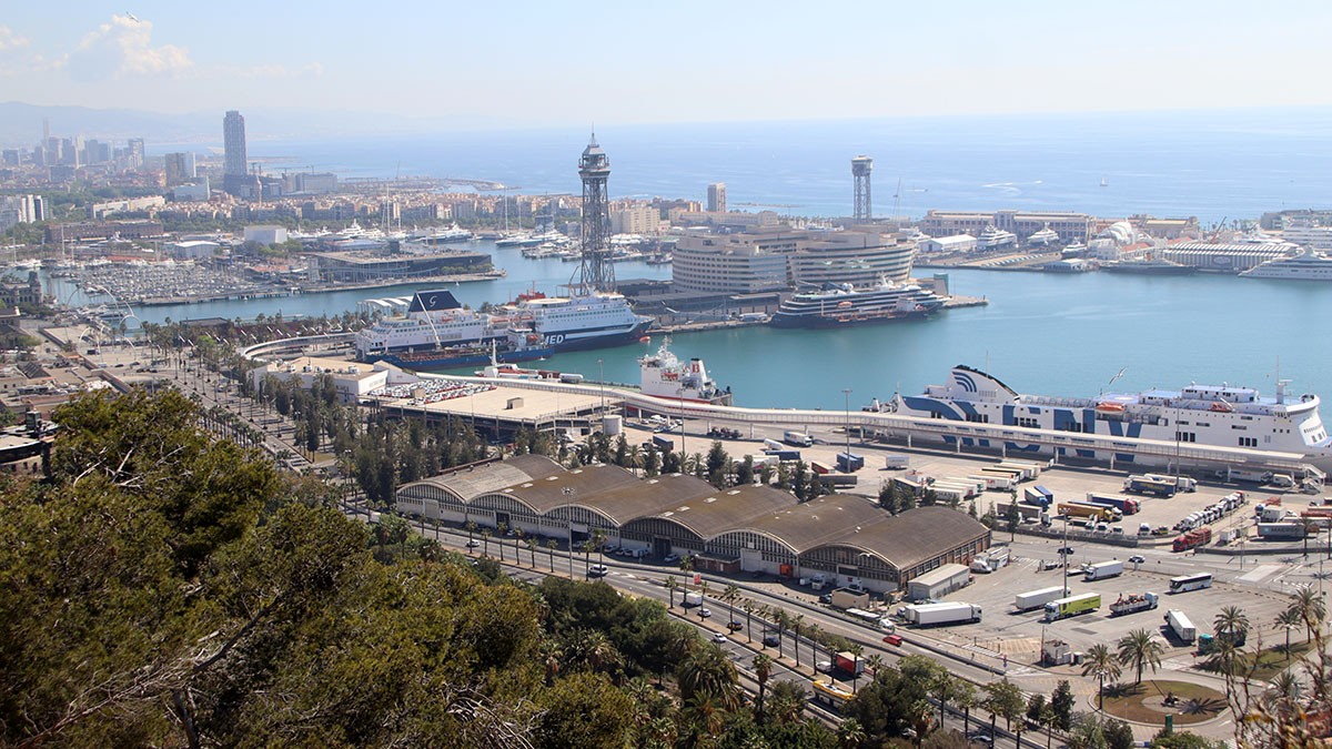 El port de Barcelona inicia les obres del primer punt de connexió elèctrica de vaixells