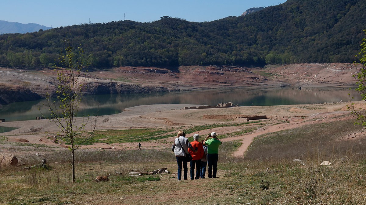 Turisme de sequera a Sau - Lourdes Casademont / ACN