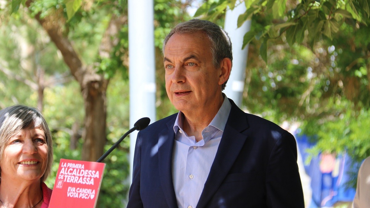 Zapatero ungeix Illa: «És el polític revelació de l'última dècada i un bàlsam per a Catalunya»
