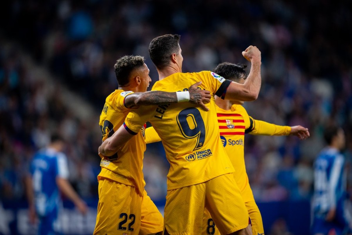 L'equip celebrant un dels gols del Barça en el partit contra l'Espanyol. - FCB