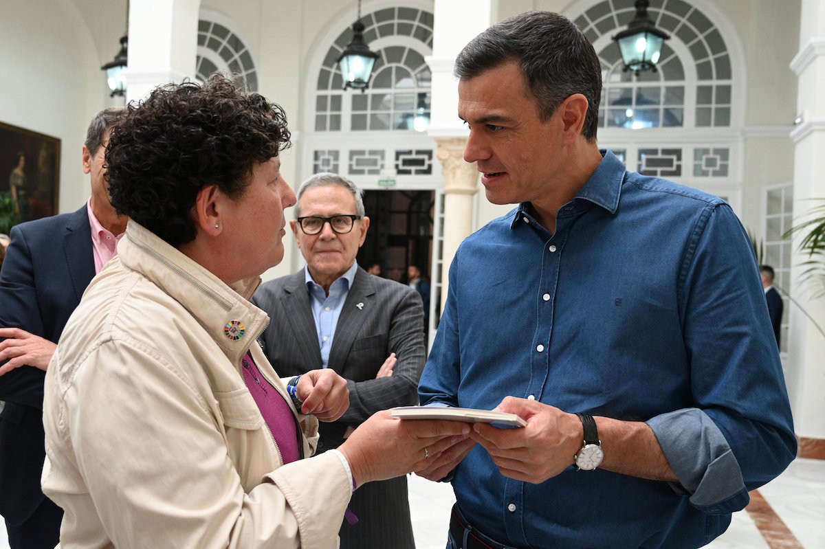 Sánchez promet garantir el dret a l'oblit oncològic a l'Estat aquest mes de juny