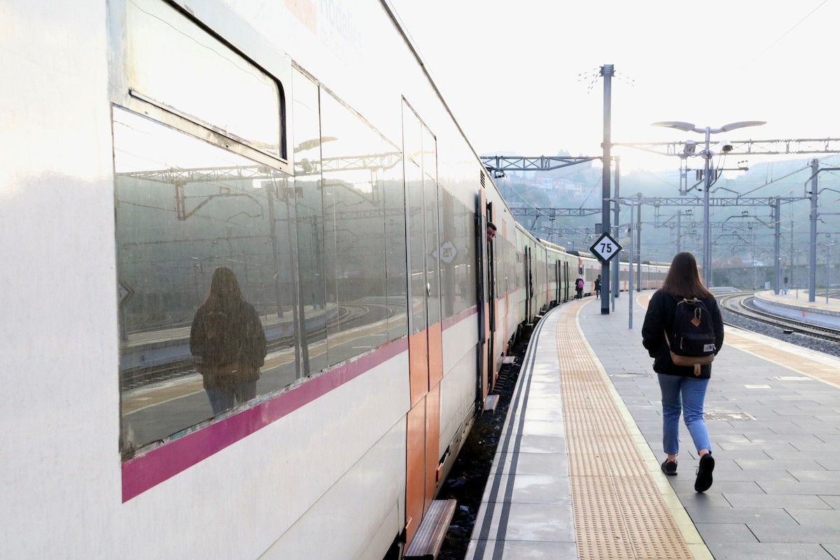 Restablerta la circulació de l'R4 i l'R8 tallada per un tren mercaderies avariat