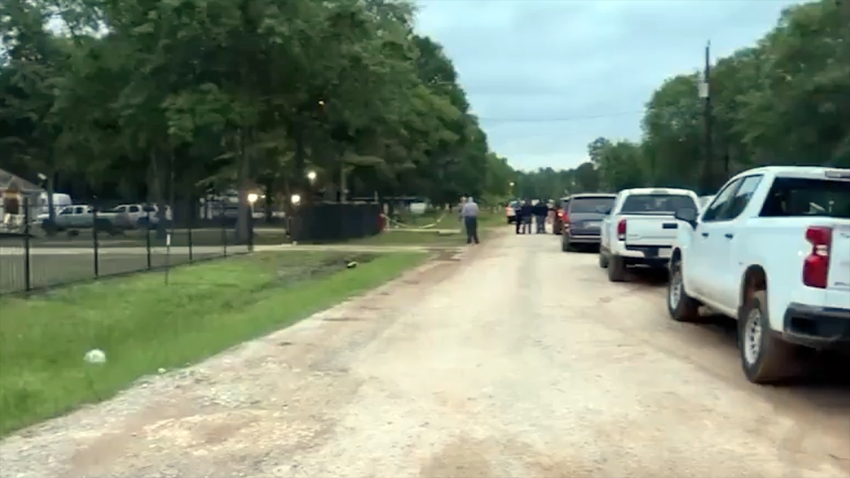 Cinc morts en un tiroteig per una discussió veïnal a Texas