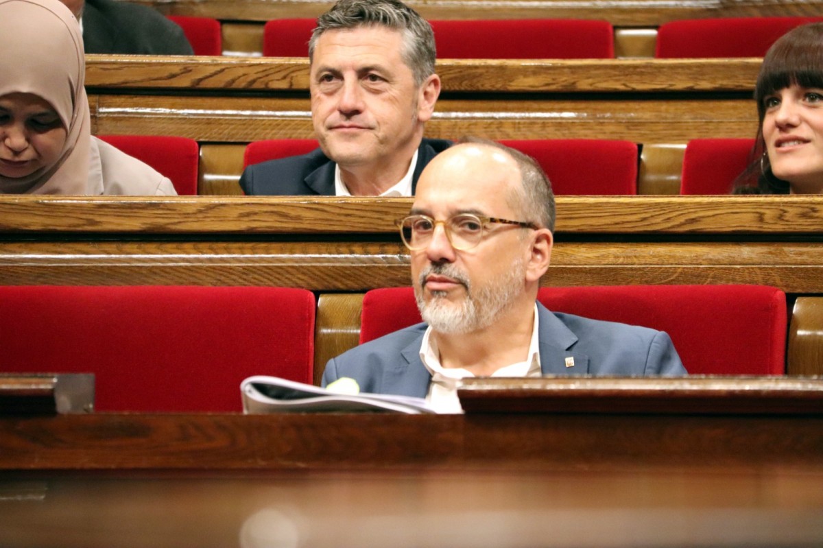 El Parlament reprova Campuzano per la promesa electoral de Santa Coloma de Gramenet
