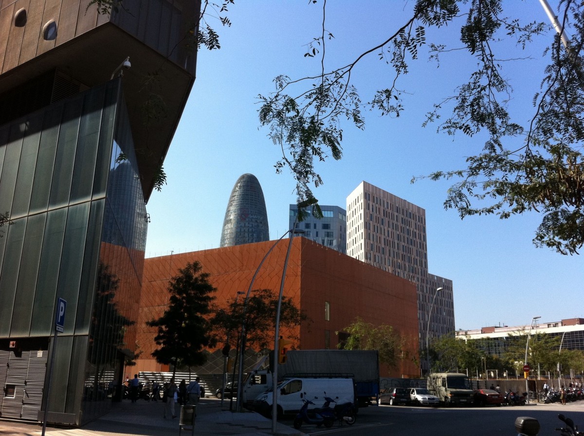 Una jove de 16 anys denuncia a la policia haver estat agredida sexualment per diversos familiars a Barcelona