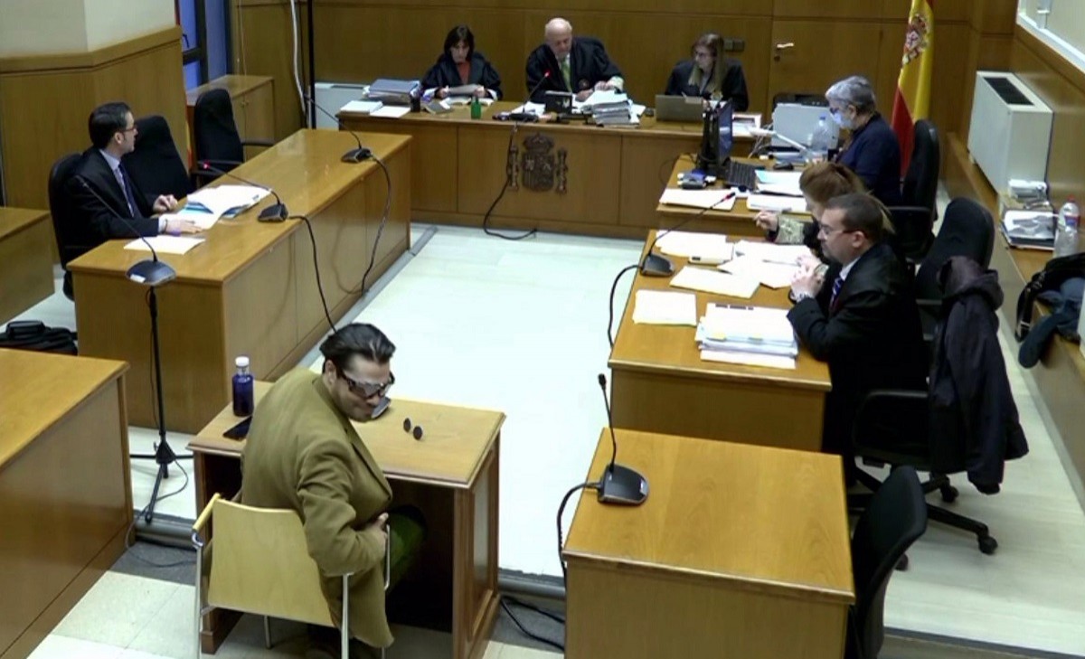 Nova ordre de cerca i captura de l'«estafador de l'amor», després de no presentar-se a judici