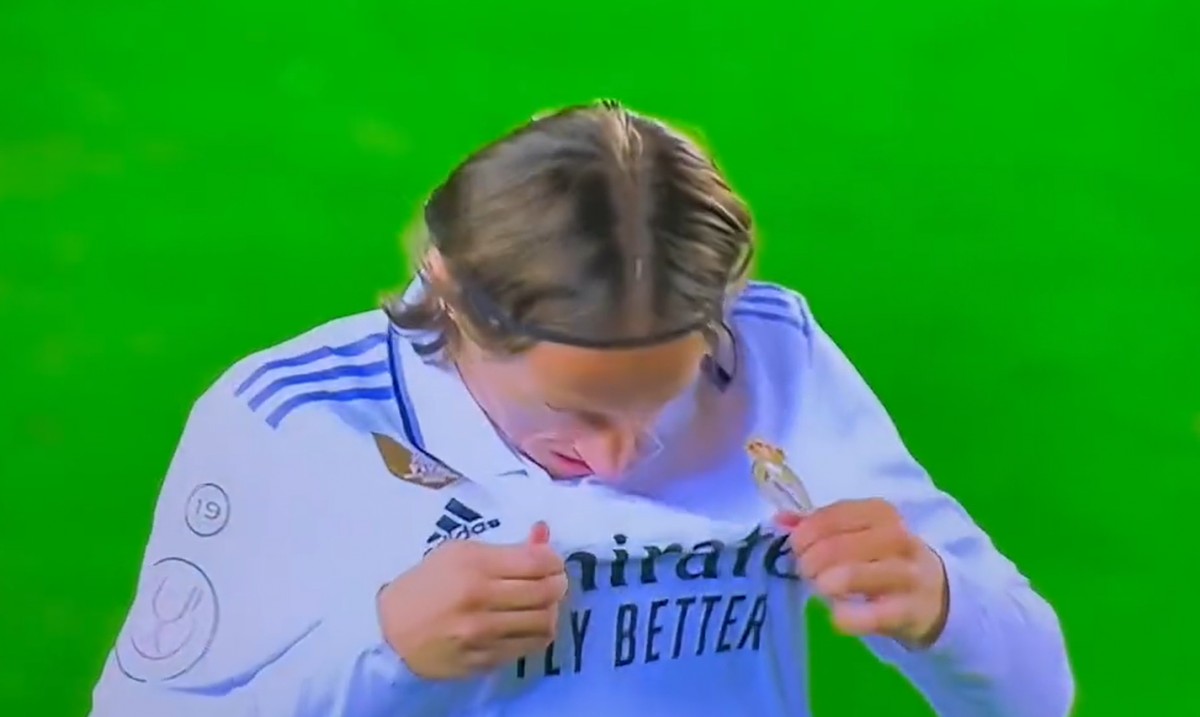 El truc dels jugadors del Madrid per respirar millor durant el Clàssic