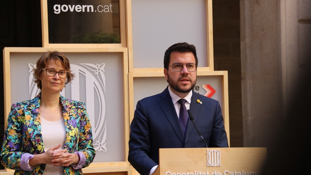 Aragonès es compromet a obrir les delegacions «que calguin» per impulsar l'acció exterior