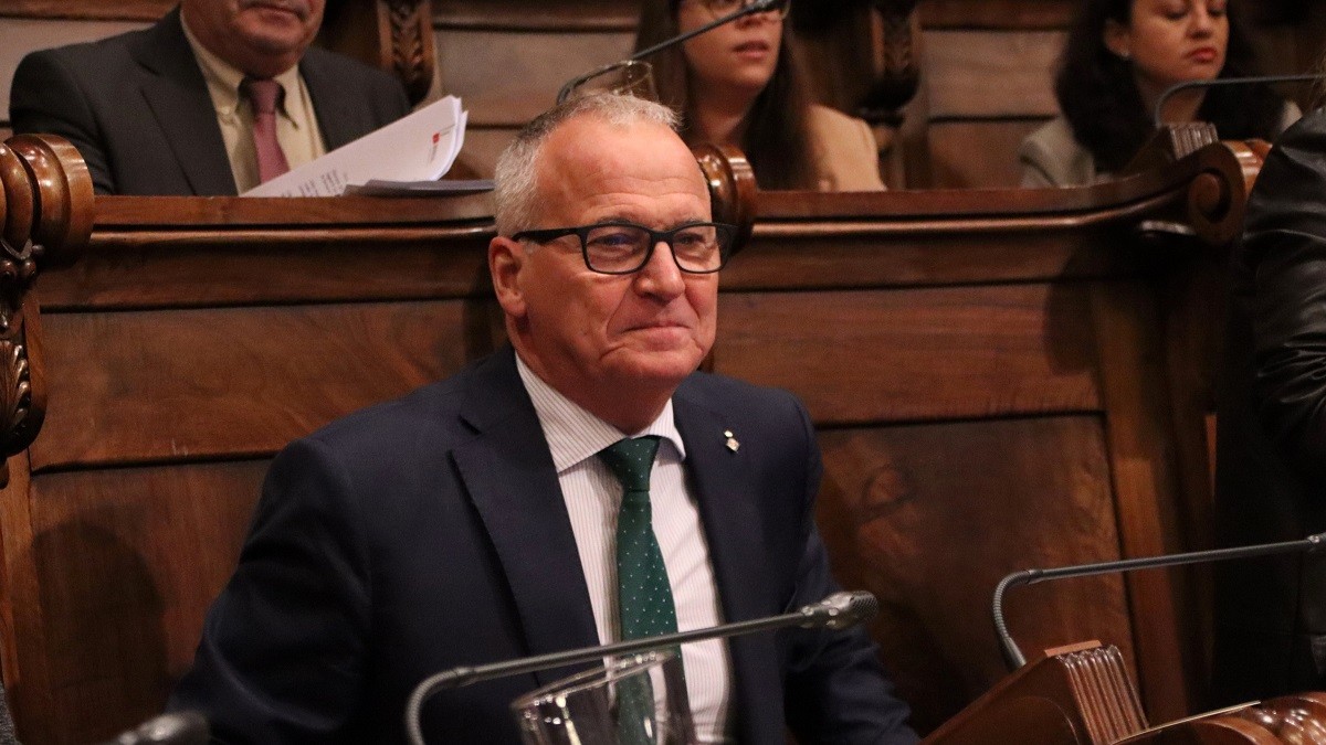 Bou marxa de l'Ajuntament de Barcelona reivindicant les sardanes