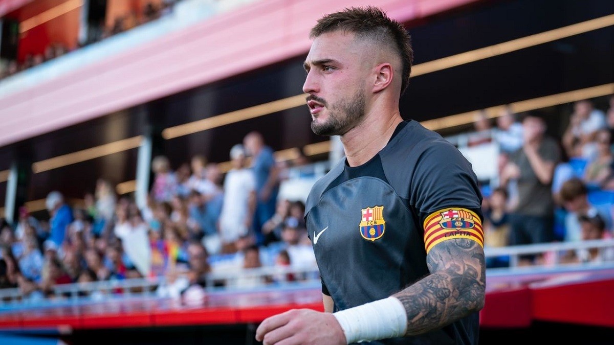 Aplaudit discurs d'Arnau Tenas: «Faré els quilòmetres que calgui per al Barça»