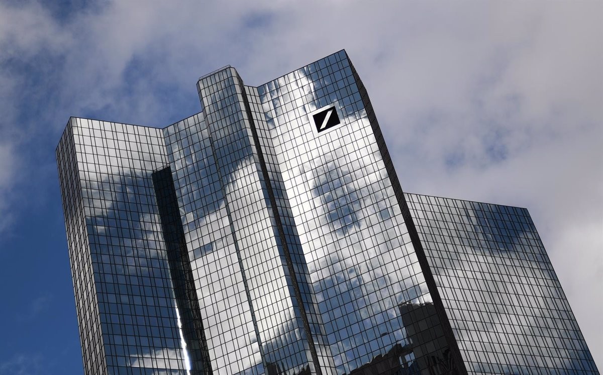 I ara, el Deutsche Bank: torna el malson financer del 2008?