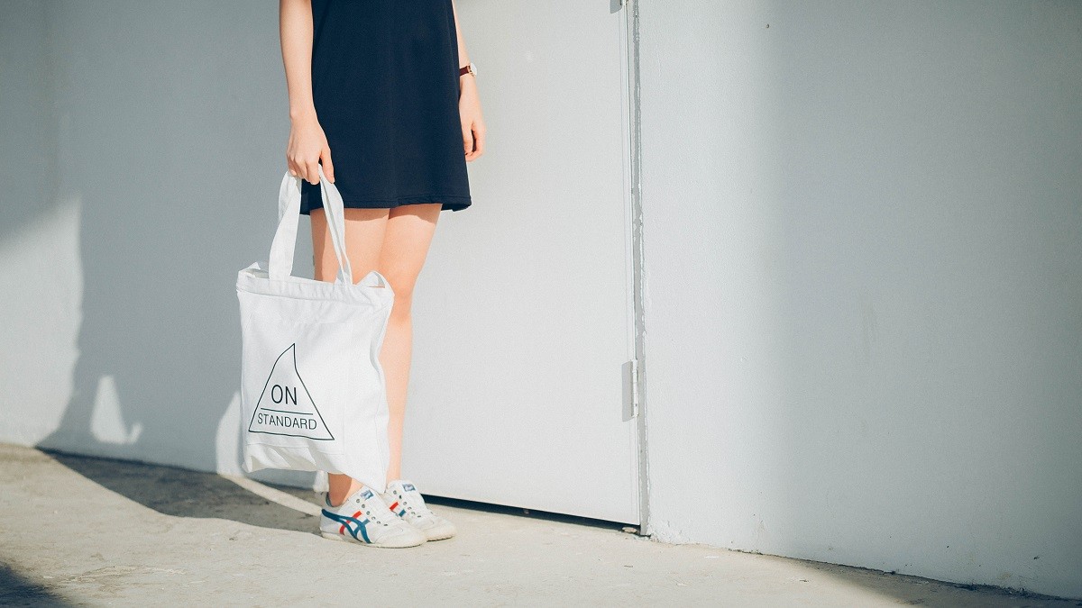 Mite desmentit: la «tote bag» no fa cap favor al planeta