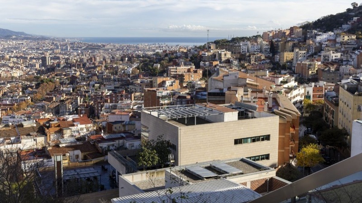 El Pla de Barris barceloní arriba a dos de cada tres veïns