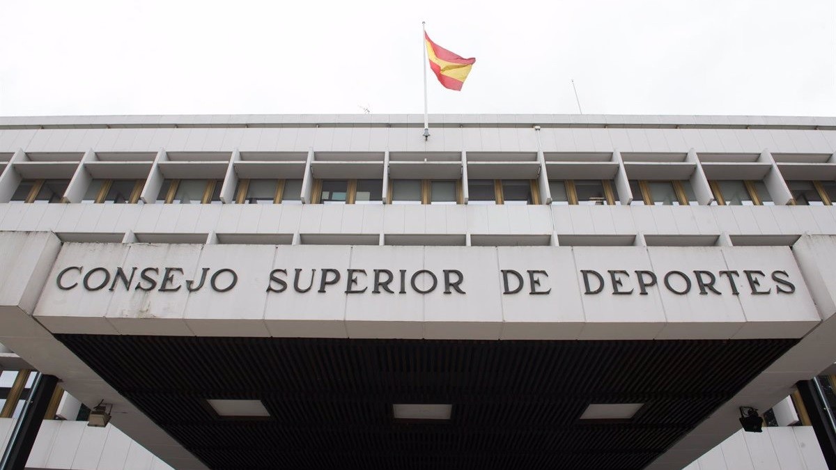 El govern espanyol se suma al Reial Madrid i també es personarà contra el Barça