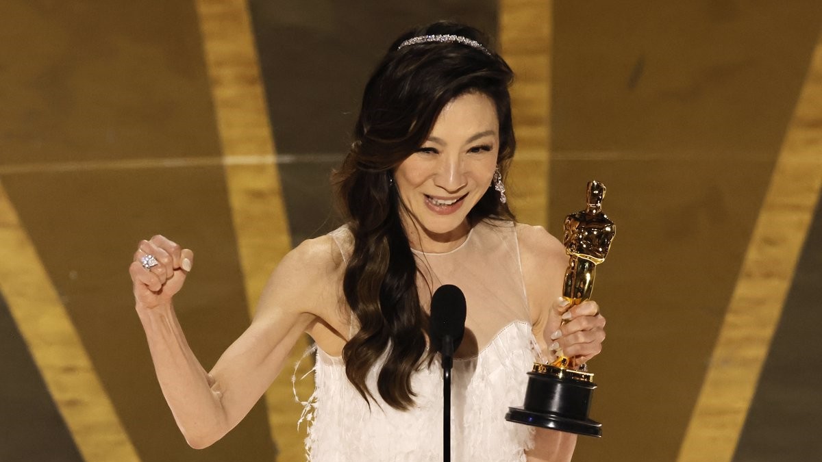 «Everything Everywhere All at Once» arrasa als Oscars: aquests són tots els premiats