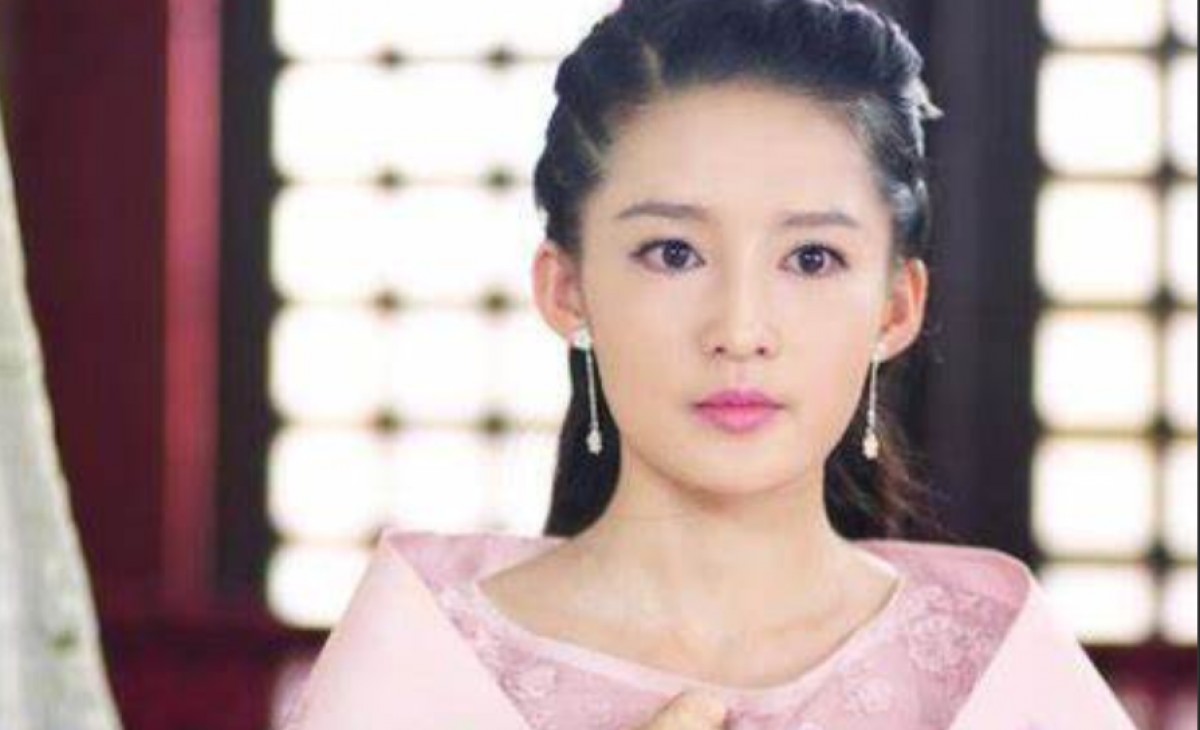 Troben desmembrada la model i influencer Abby Choi després d'una baralla familiar per diners
