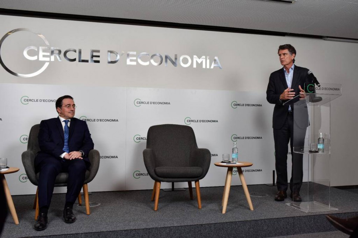 Molta «realpolitik» i crítiques a Colau: així ha sigut la visita del ministre Albares al Cercle d'Economia