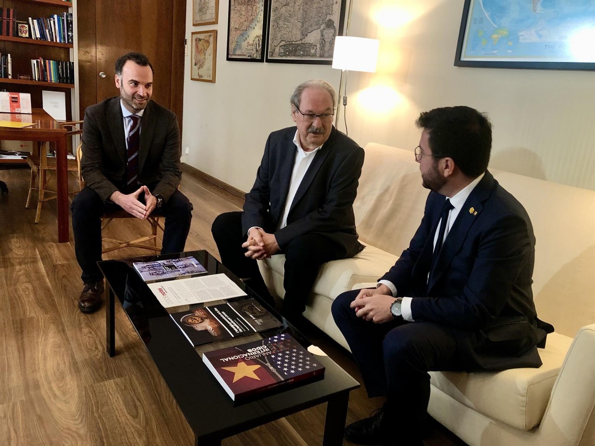Aragonès visita el CIDOB en el seu 50è aniversari