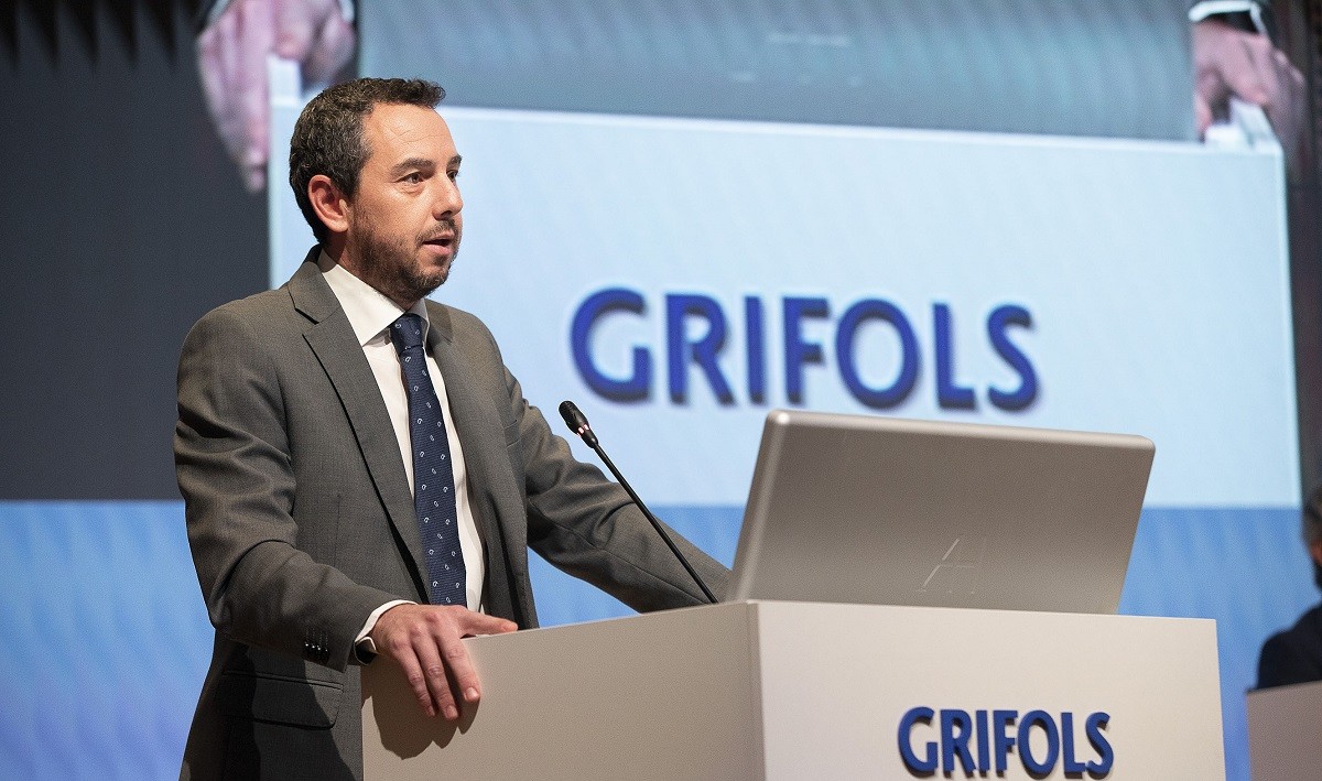 Grifols anuncia un pla de retallades que inclou un centenar d'acomiadaments a Catalunya