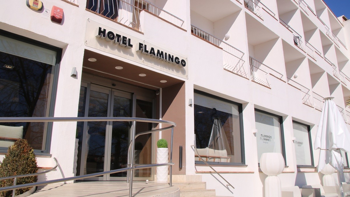 L'hotel Flamingo de l'Estartit allotja i dona feina a refugiats ucraïnesos - ACN