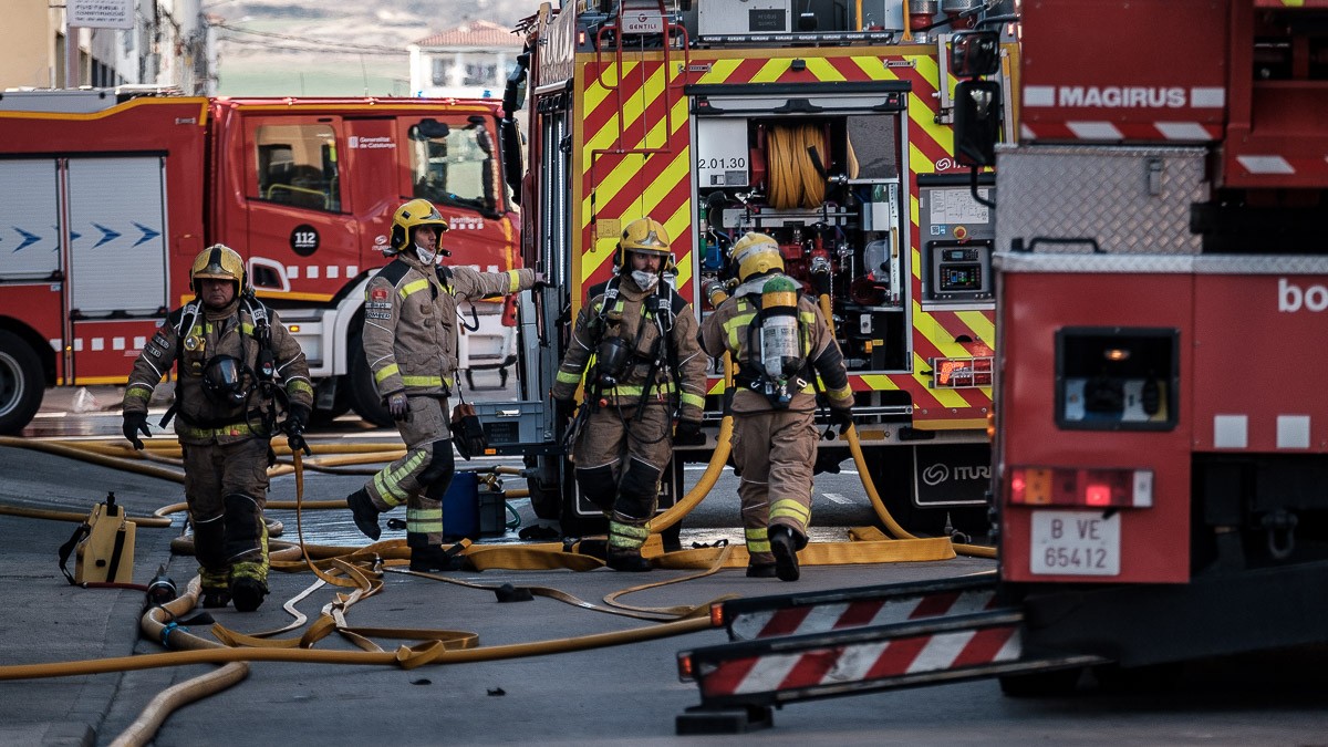 Una discussió entre dos germans provoca un incendi a Badalona