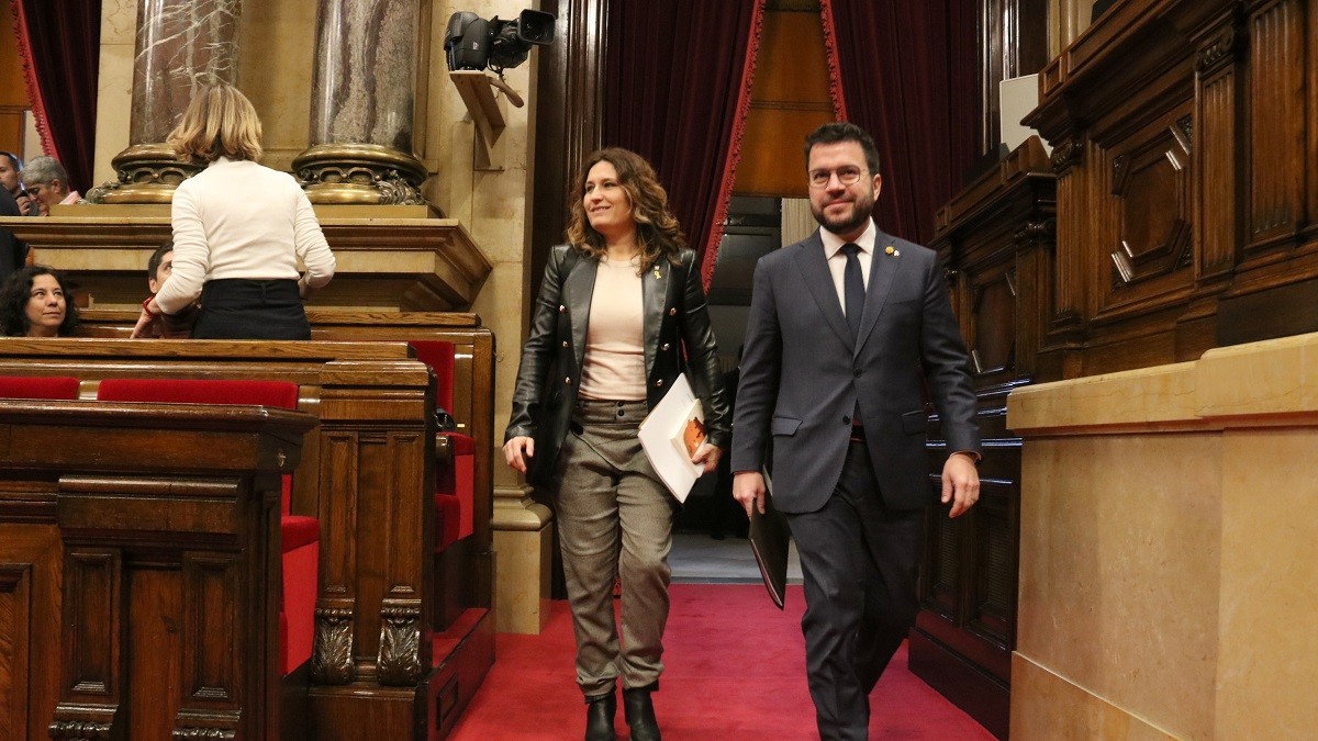 Pere Aragonès i Laura Vilagrà, al Parlament. - ACN