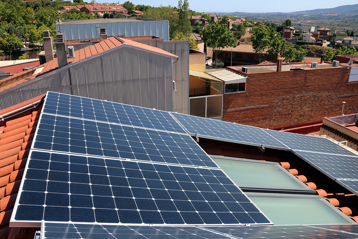 «Boom» de l'autoconsum solar a Catalunya: el 2022 es van triplicar les instal·lacions fotovoltaiques