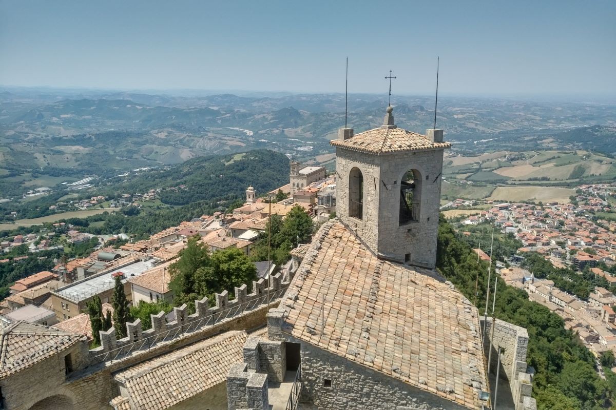 San Marino, el cinquè país més petit del món - Viquipèdia