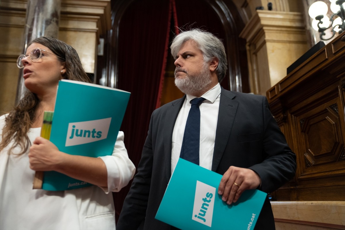 Junts i Ciutadans s'alien al Parlament per accelerar una llei contra les ocupacions