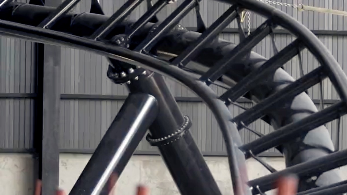 Primeres imatges de la nova muntanya russa «a les fosques» que obrirà PortAventura aquest 2023