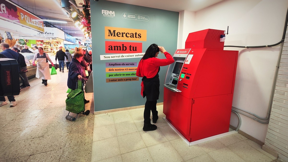 El pla de Barcelona per recuperar caixers: cedir espai públic a llocs de pas 
 a canvi de nous terminals