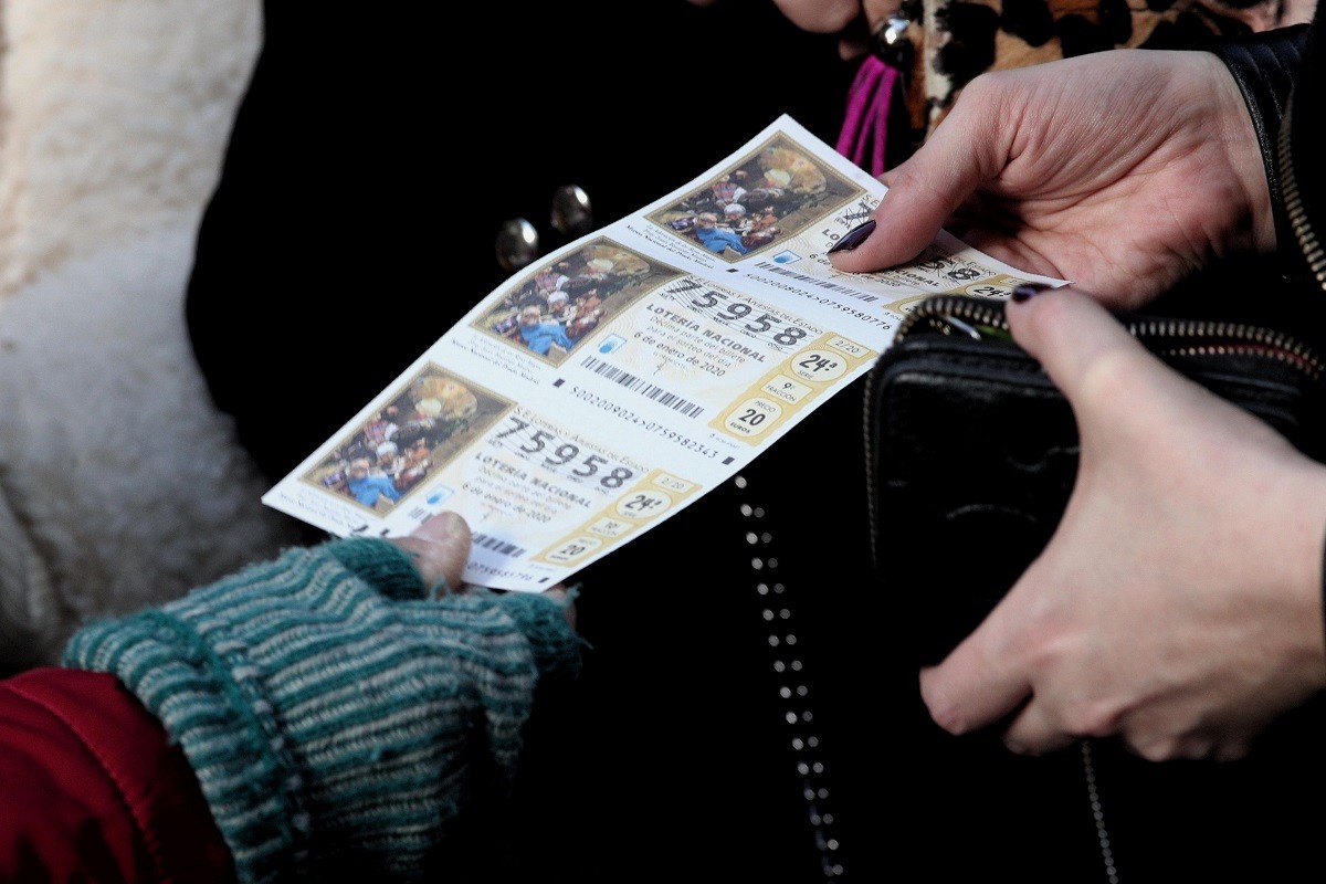 Què cal fer si et trobes un dècim de la loteria de Nadal?