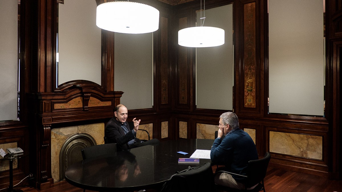 Carles Ramió: «Totes les universitats estan en risc, també Harvard» 