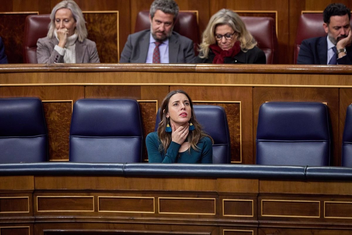 El Congrés aprova la nova llei de l'avortament que elimina el permís patern a partir dels 16 anys
