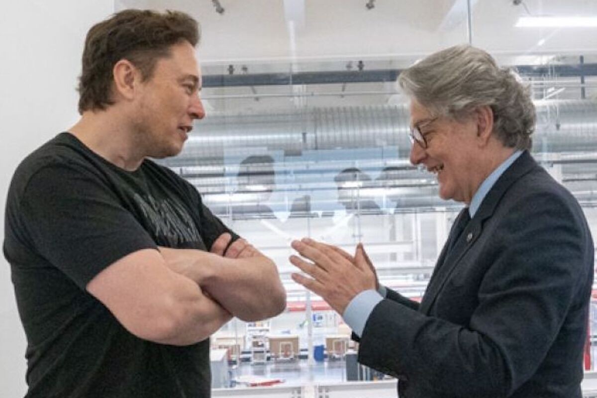 Elon Musk i Thierry Bretton, en una imatge d'arxiu - Twitter