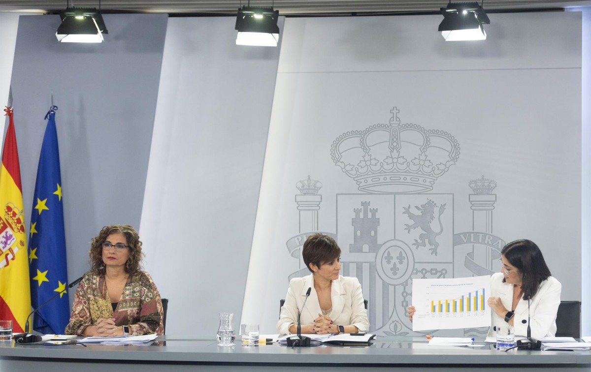 El govern espanyol acusa Feijóo de «deixar-se arrossegar per l'extrema dreta»