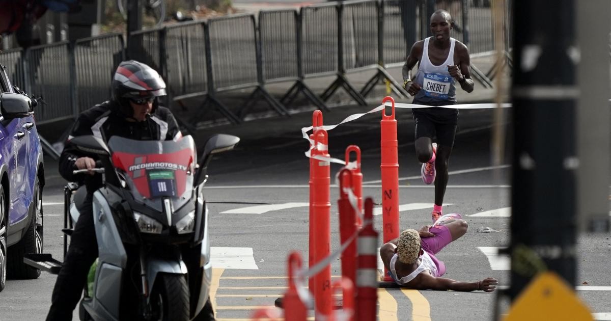 Vídeo | El líder de la marató de Nova York es desmaia a pocs quilòmetres de la meta