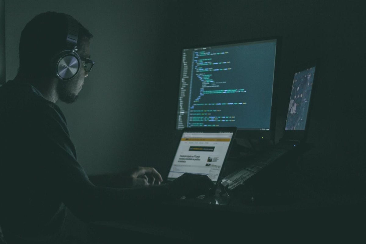 Un estudiant desenvolupa un detector de textos construïts amb ChatGPT que tindria un 98% d'efectivitat