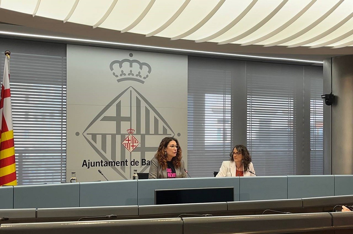 Ajuntament de Barcelona i Govern s'alien contra les violències masclistes: 4,7 milions per l'atenció a dones víctimes